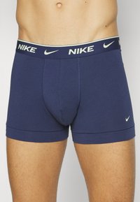 Nike Underwear TRUNK 3 PACK - Boxer brief - polar/luminous green/midnight navy