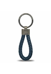 Llavero de cuero con un diseño trenzado en azul marino, que presenta un anillo de metal y un acento plateado con el logo de Porsche Design.