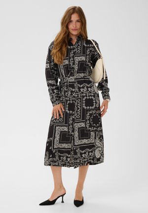 Kaffe, KAGARDENIA DRESS - Skjortekjole - black turtledove scarf print