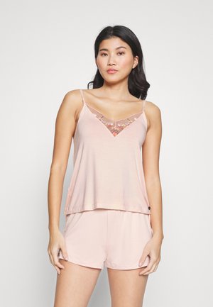 Helles pinkes Schlafset bestehend aus einem Trägershirt mit floraler, gestickter Spitzenkragen und passenden Shorts. Weicher Stoff mit lockerer Passform.