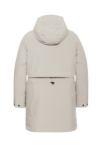 Cappotto imbottito beige con cappuccio, schiena alta, vita regolabile con cordoncino e polsini con bottoni a pressione. Tessuto morbido, design minimalista.
