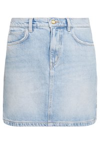 Jupe en denim bleu clair avec une coupe structurée, conception à cinq poches, fermeture éclair frontale et bouton en laiton. Présente un détail d'ourlet brut.