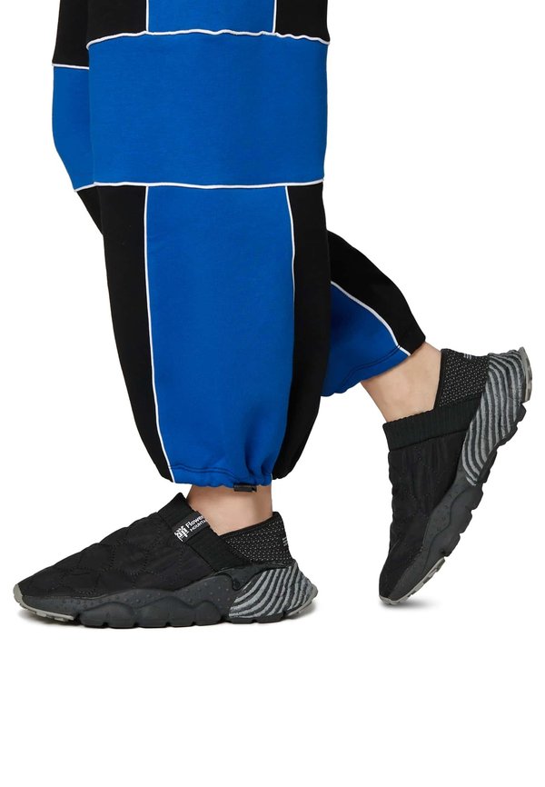 CAMP  - Slipper - schwarz