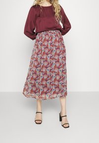 VILA Veckad kjol - bordeaux