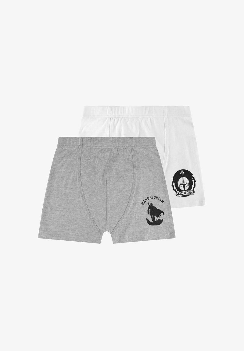 Deux paires de boxers : une grise avec un graphique noir du Mandalorien, l'autre blanche avec un imprimé de logo et de silhouette de personnage. En matière de coton.
