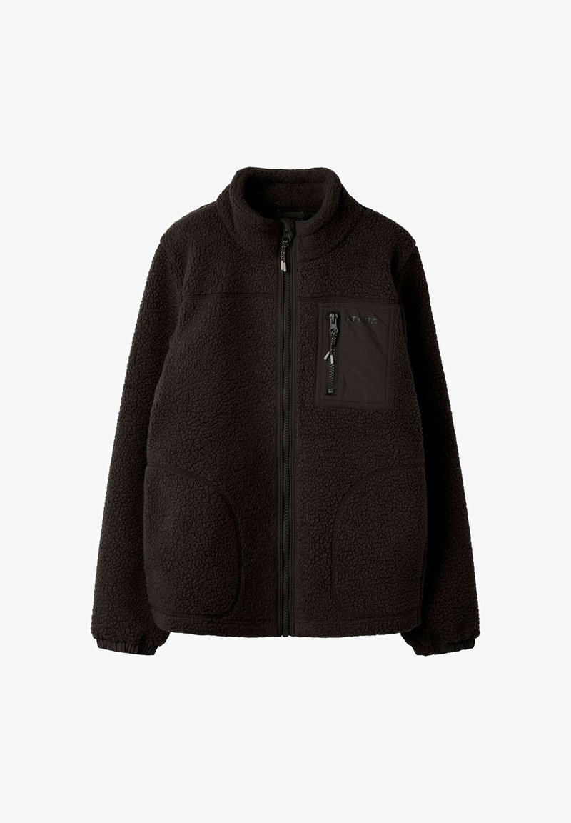 Veste polaire noire à fermeture éclair complète avec col montant, poignets élastiques, deux poches avant et une poche poitrine zippée avec détail en tissu.