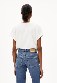 ARMEDANGELS IDAARA - T-shirt basic - white