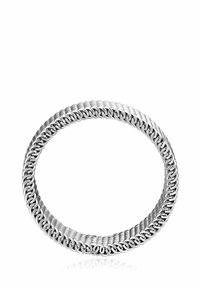 Brățară din metal argintiu cu lanț, având linkuri interconectate cu o textură netedă și un finisaj lustruit, punând în evidență un design rotunjit.