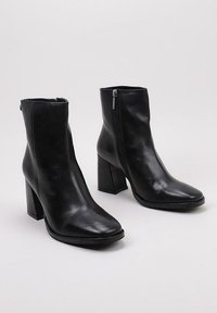 TOP3 Botines bajos - black