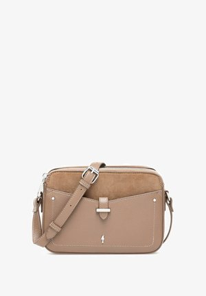 Torebka crossbody z taupe'owej skóry i zamszu, z regulowanym paskiem, przednią kieszenią, srebrną klamrą i zapięciem na zamek.