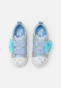 Skechers TWINKLE SPARKS - Sneakers low - silver/light blue