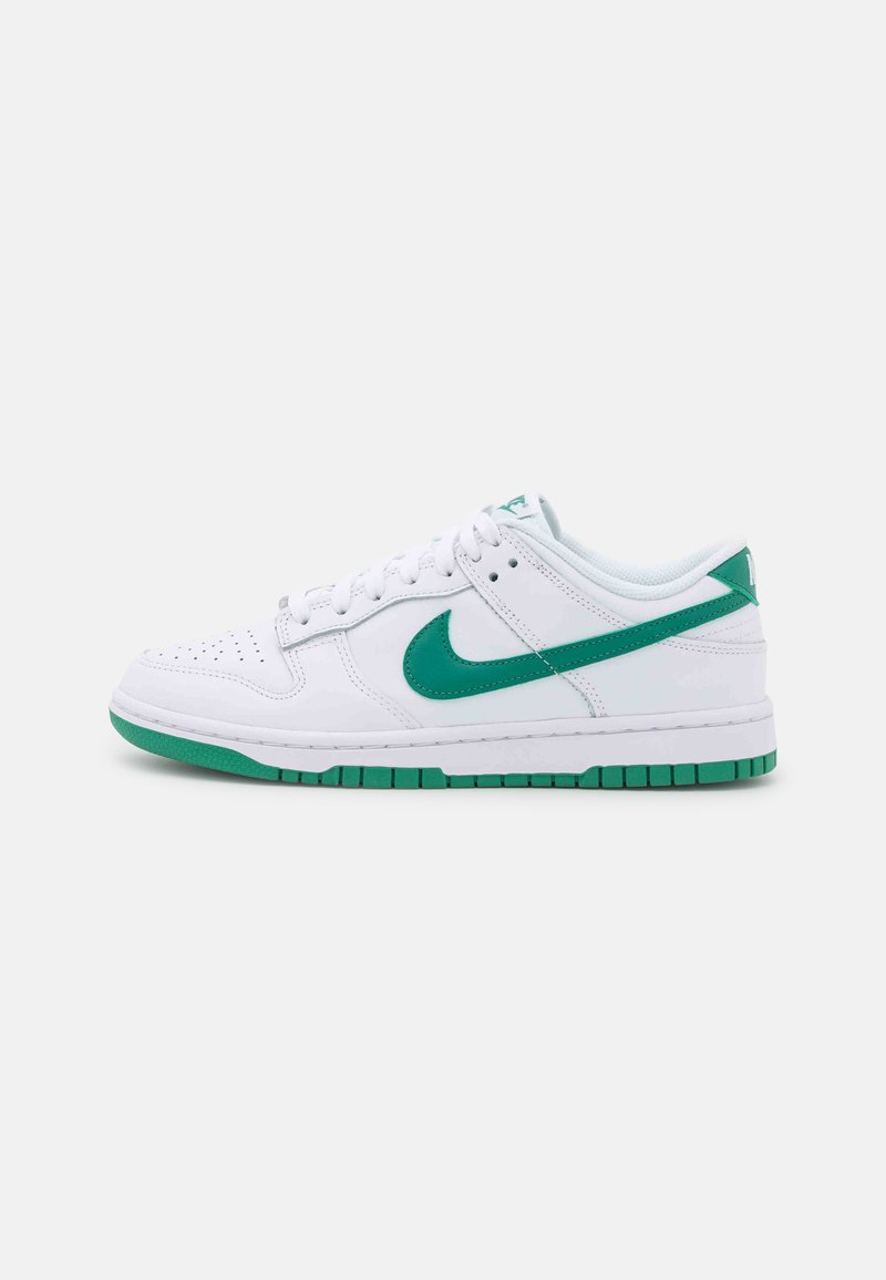 Nike Sportswear DUNK - Sapatilhas - white/green noise
