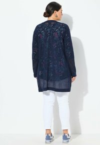 Ulla Popken LONG SLEEVE FISHNET - Kofta - marine