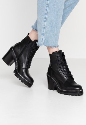 Klassiska stövletter - black