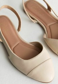 New Look CONTRAST - Ballerine sling - off white