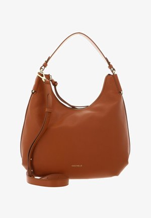 Sac à bandoulière en cuir marron avec ferrures dorées, de la marque "Coccinelle", doté d'une poignée supérieure et d'une bandoulière longue réglable.