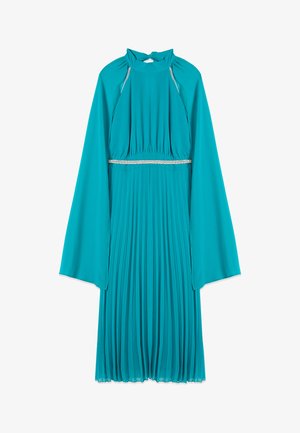 Vestito midi plissettato a maniche lunghe color teal con scollatura a goccia, decorazione argento in vita e maniche svasate.