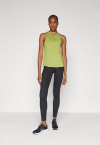 Nike Performance ONE CLASSIC TANK - Top - pear/black