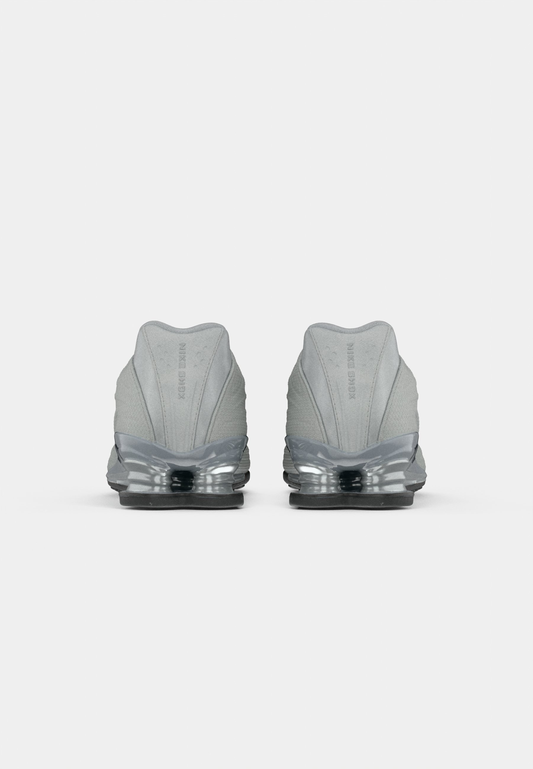 Nike Sportswear SHOX Z - Sneaker low - silver-coloured/black
