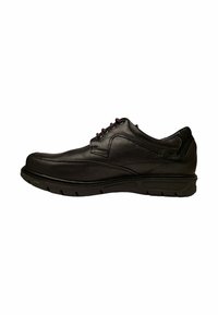 Zapato de cuero negro con puntera redondeada, diseño con cordones, cuello acolchado y cordones en contraste en color burdeos. Suela de goma flexible con ranuras.