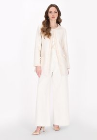 DreiMaster Cappotto corto - offwhite