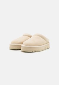 Copenhagen Studios CPH249 - Čības - cream