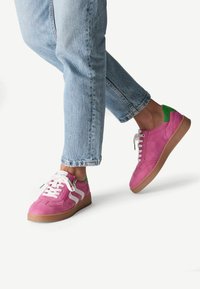 Marco Tozzi Zapatillas - pink comb