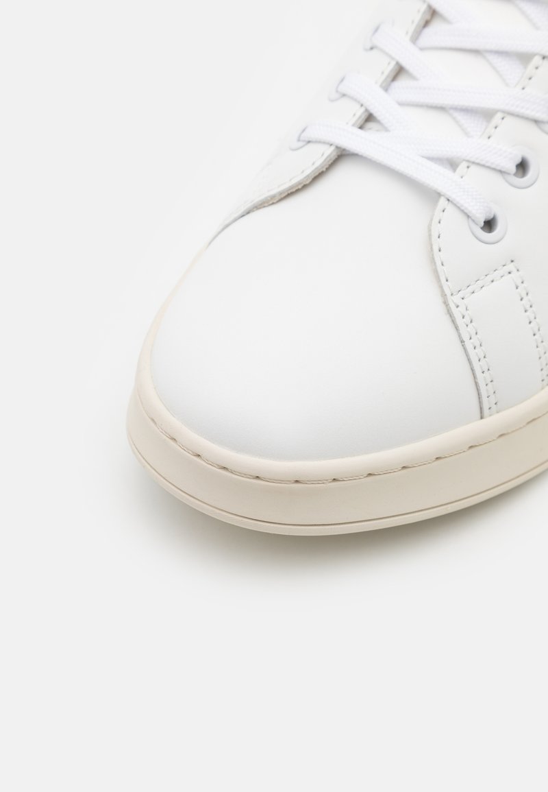 Diesel S-ATHENE LOW - Trainers - white - Zalando.ie
