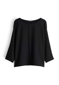 Blusa nera con scollo rotondo e maniche a tre quarti. Realizzata in tessuto liscio e leggero, con una vestibilità morbida e una cucitura frontale sottile.
