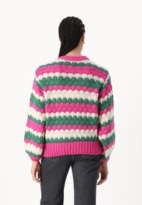 YAS Sweter