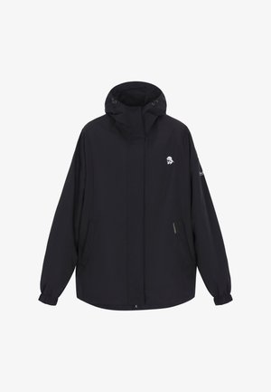 Fekete vízálló kabát magas gallérral és állítható kapucnival. Rugalmas mandzsettákkal, oldalzsebekkel és egy logóval a mellkasán.