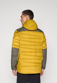 Norrøna FALKETIND HOOD - Dunjakker - golden palm