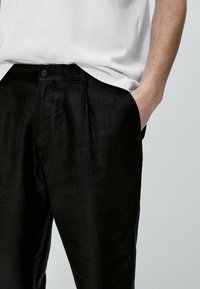 Massimo Dutti Chino - black