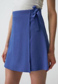 Jimmy Key WITH HIGH WAIST TIES - Minirok - blue