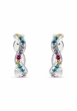 Sølv hoops øreringe har et snoet design udsmykket med flerfarvede ædelstene, herunder rosa, blå, grønne, gule og lilla accenter.