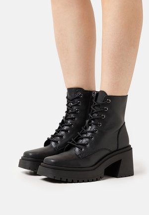 Steve Madden, Botki