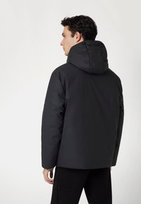 Guess REGULAR - Giacca invernale - schwarz