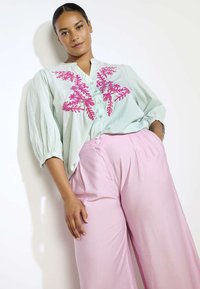 LolaLiza EMBROIDERED   - Blůza - mint green