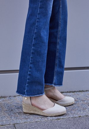 Zapatos de cu?�a para mujer | Online de Zalando - P??gina 2