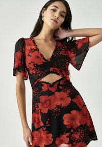 SÁVEL JAZMINA MINI  - Dnevna haljina - red vintage bloom