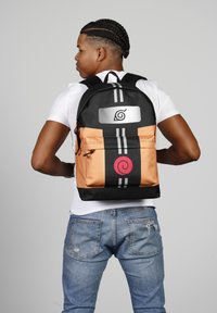Karactermania NARUTO HIGH - Schooltas - naruto orange-black