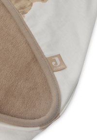 Thumbnail Image 5