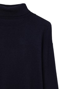 Dunkelblauer Rollkragenpullover mit geripptem Kragen und weichem Stricktextil, ausgestattet mit weiten, lockeren Ärmeln und einer lässigen Passform.