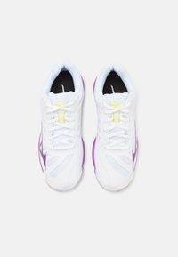 Mizuno WAVE VOLTAGE 2 - Volleyballsko - white/patrician purple/quince
