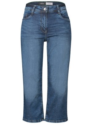 - Wide leg