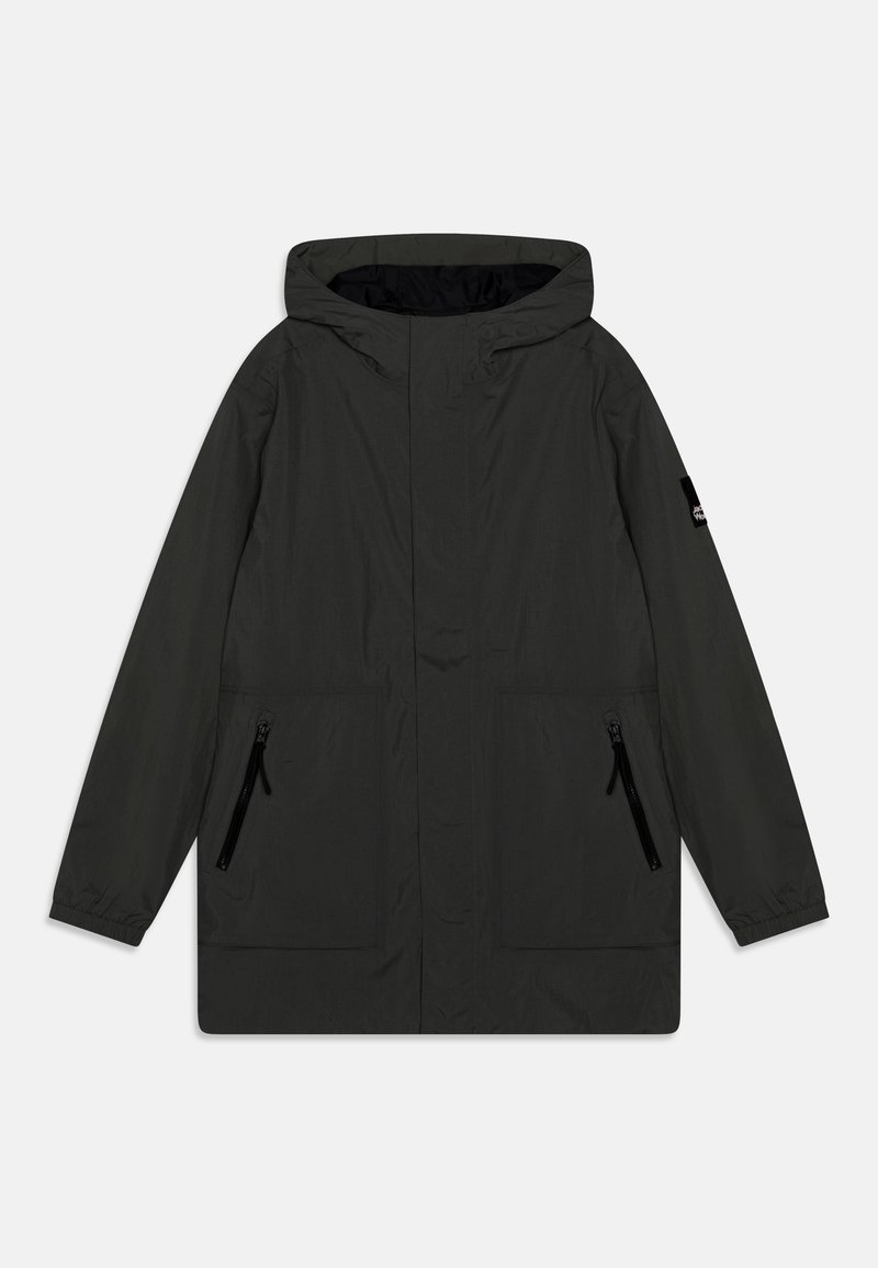 Giacca leggera grigio scuro con cappuccio, due tasche frontali e zip nere. Presenta un design semplice e una texture liscia.