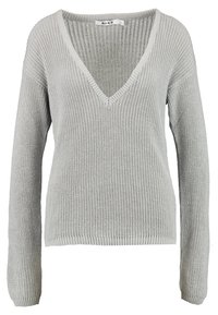 Maglione grigio chiaro lavorato a maglia con scollo a V profondo, maniche lunghe e un design testurizzato. Polsini e orlo a coste con una vestibilità ampia e rilassata.