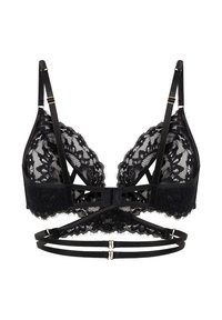 Zwarte kant bralette met een driehoekig cupdesign, verstelbare bandjes en een gekruiste banddetail. Gouden hardwareaccenten verbeteren de uitstraling.