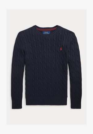 Tamno plavi džemper od pletene vune s rebrastim rukavima i donjim rubom, s malim crvenim polo logotipom na prsima i okruglim izrezom.