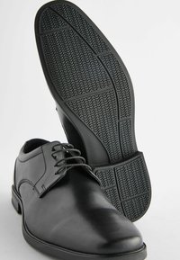 Next SQUARE DERBY - Suvarstomi - black